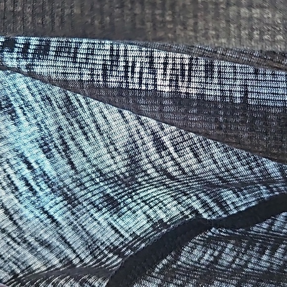 Maurices Gray Henley Long Sleeve Tee with Rust and Pink Stripes NWT - Picture 9 of 12